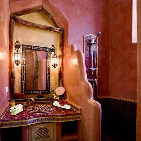 Отель Riad Laylati Эс-Сувейра Экстерьер фото