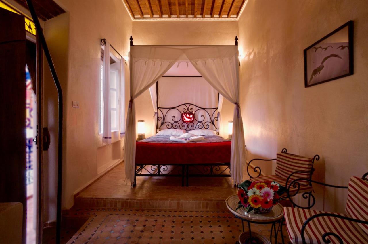 Отель Riad Laylati Эс-Сувейра Экстерьер фото