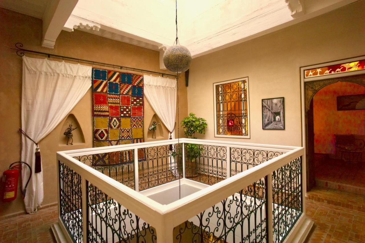Отель Riad Laylati Эс-Сувейра Экстерьер фото
