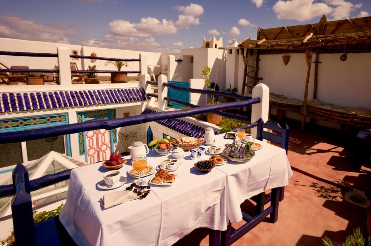 Отель Riad Laylati Эс-Сувейра Экстерьер фото