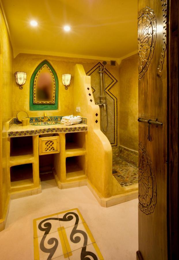 Отель Riad Laylati Эс-Сувейра Экстерьер фото