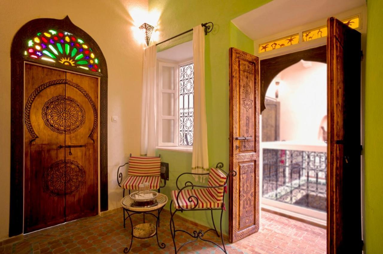Отель Riad Laylati Эс-Сувейра Экстерьер фото